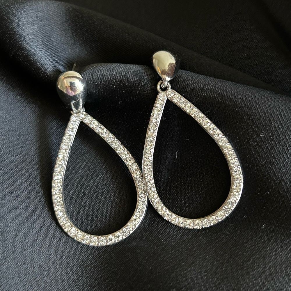 Elegant Silver Teardrop Earrings
